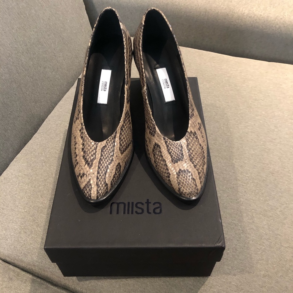 Miista Bernadette Snake Pump- Taupe